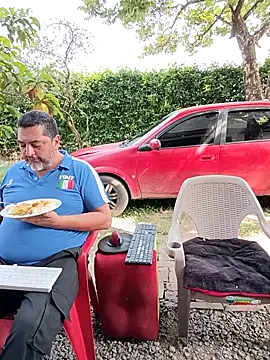 hotandfierylatinos2023 即時 XXX 聊天