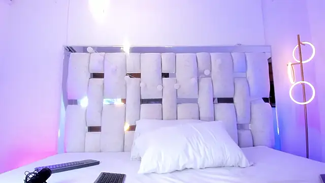 HecateCorvin – Kamerová šou