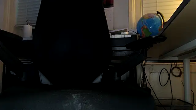 tinypenisnyc Show in webcam