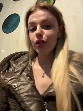 Czat XXX na żywo – HarrietDart