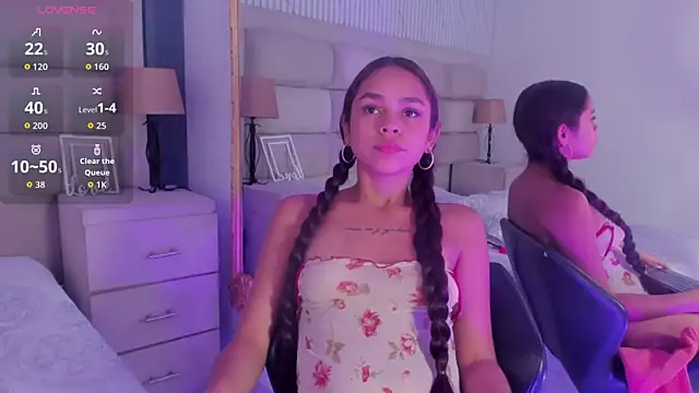 CarolineFyre – Naživo XXX chat