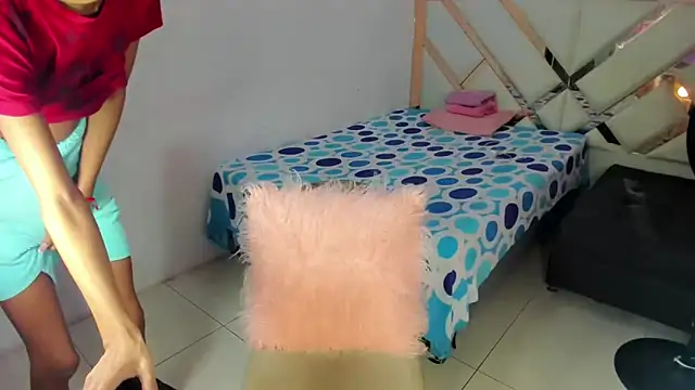 Ashley_Alexan Webbikameraesitys