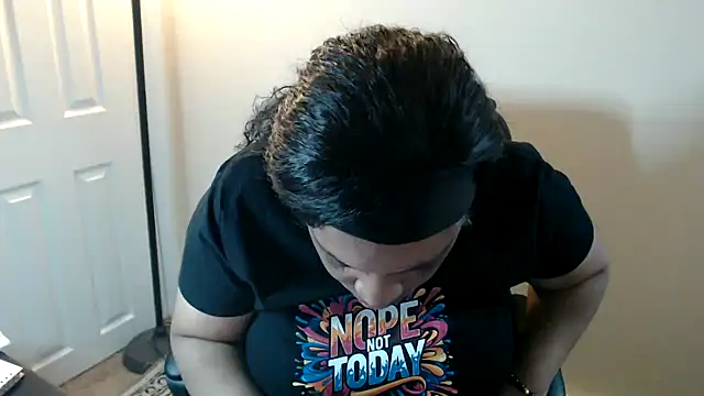  Онлайн чат XXX Sexymona1218