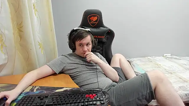 iliaskrisloveのウェブカメラショー