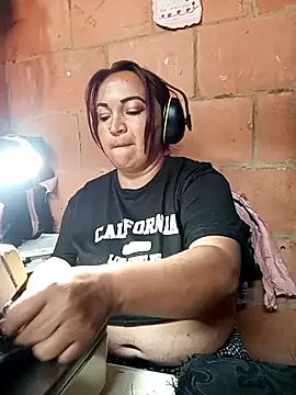 isis_milove Live XXX-Chat