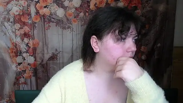 NeonilaLisova élő XXX-chatje