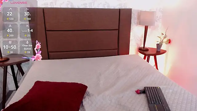 Chloe014_'s Live XXX Chat