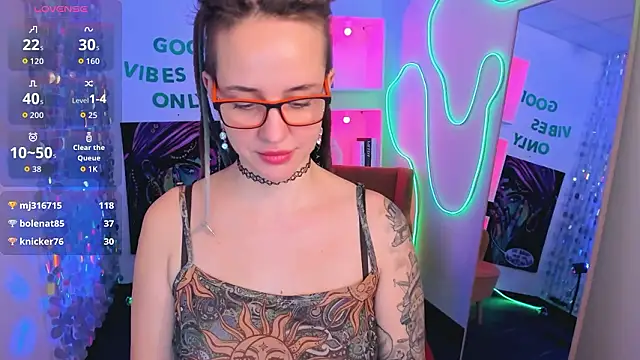 Chat XXX en directo de LisaFoxy_y