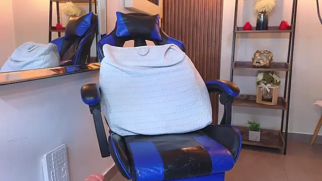 Kenya--Buhle Live XXX Chat