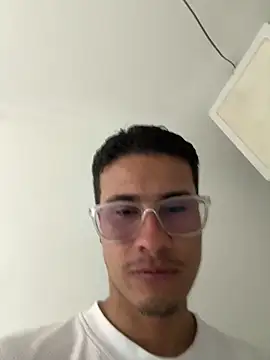 Latin_Paisa_Boy webkamerás műsora