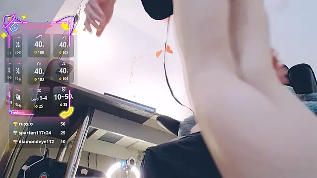 Littlepinkcat's Live Chat Room