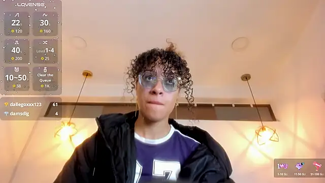 Hanna_Cornee_ Adlı Modelin Canlı XXX Sohbeti