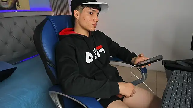 Chat XXX en directo de SamBlack_