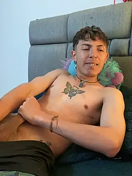 NaytonFreeman 现场XXX聊天