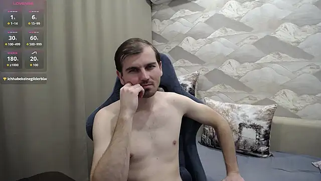 SerzhKorol1's Webcam Show