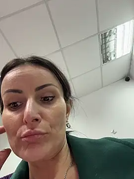 Chat +18 de AnnaMaria- ao vivo