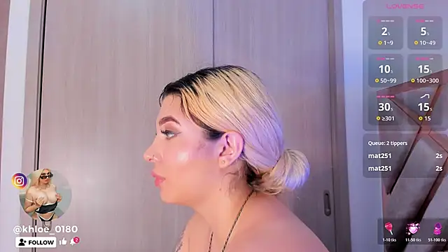 khloe__018n Live XXX chat