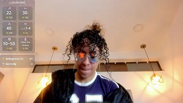 Hanna_Cornee_ Chat XXX live