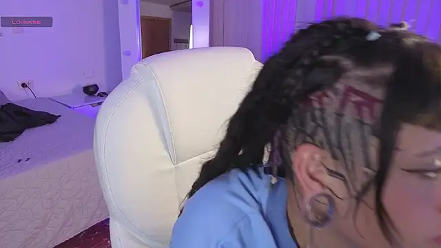 _sharlotte777 Chat XXX live