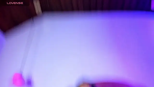 brihanna-young webcam show