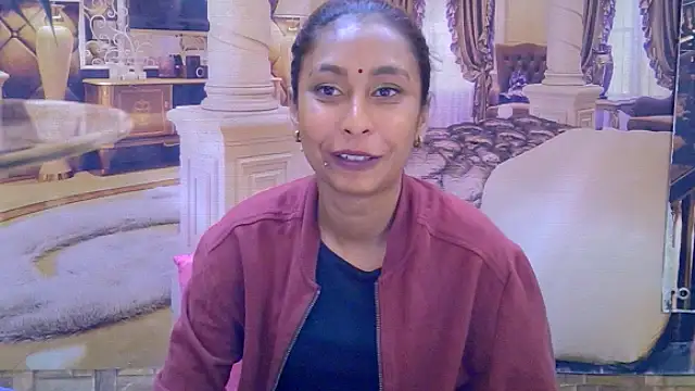 XXX chat uživo modela IndianSexyButt