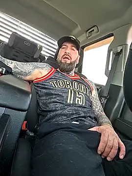 Онлайн чат XXX Beardedtattood