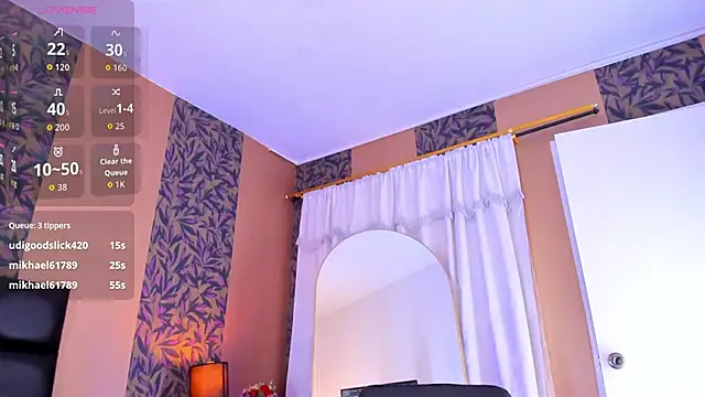 Pokazy przed kamerką – megan_al