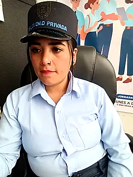 Chatroom XXX en direct de MAYE__13