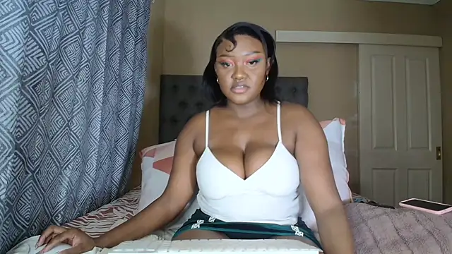 Chat +18 de nanababe1 ao vivo