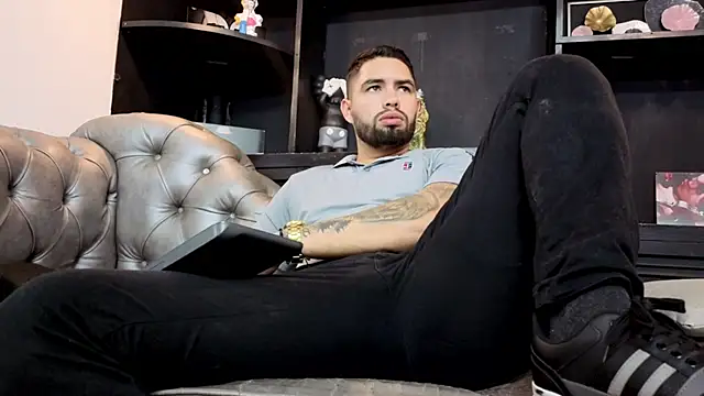 matteosantos Show in webcam