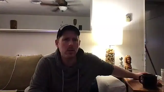 God_Of_ThundeRR élő XXX-chatje