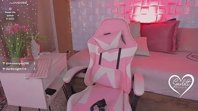 Scarlett_Kiiss' Live XXX Chat