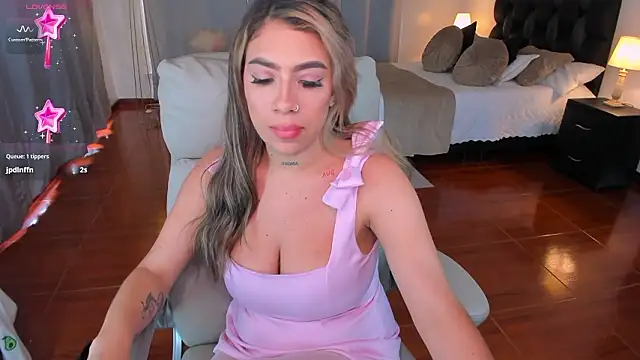 Zara_Wolf_'s Live XXX Chat