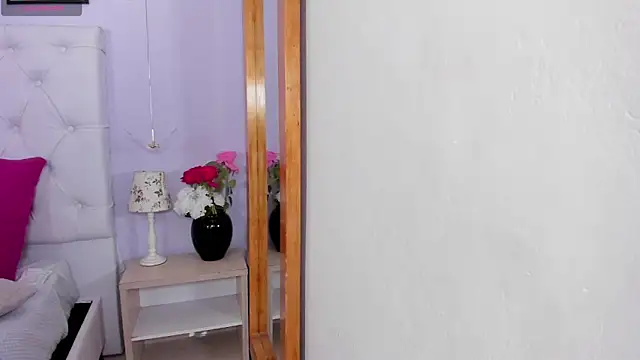 Chatroom XXX en direct de angeline_lara