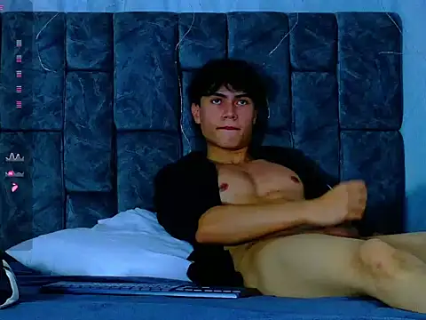 Show modela Dantekent na web-kameri