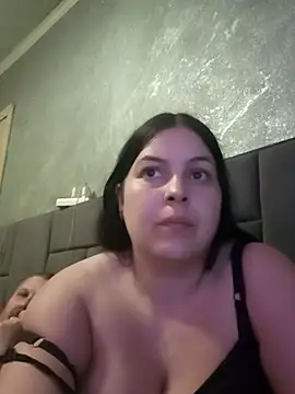 Greta_Tamar Adlı Modelin Canlı XXX Sohbeti