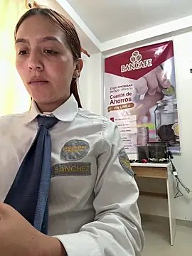 Emily-7_n Live XXX chat