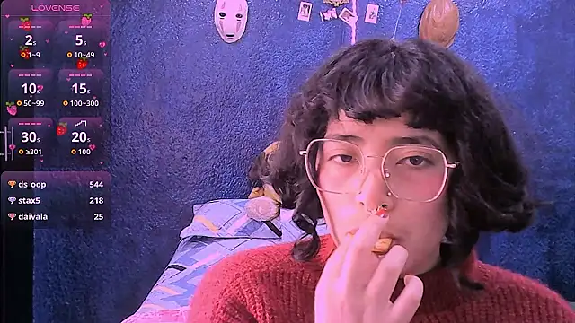 NinaYellow: онлайн-секс-чат