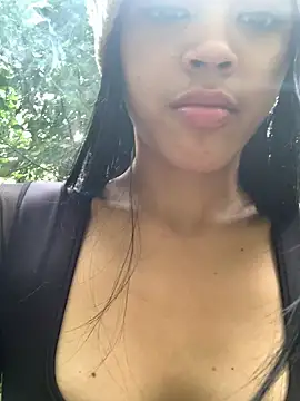 XXX chat uživo modela ALICESANDOVAL