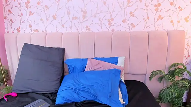 taylor_bennet Chat XXX live