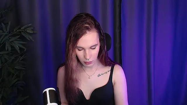 دردشة Cassie_Bae الجنسية المباشرة