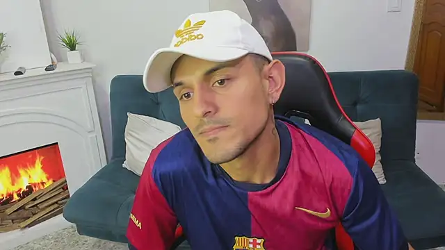 Show modela JACOB_RACHELL na web-kameri