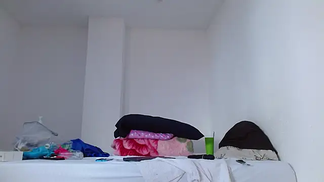 isabel_24_gil Live XXX Chat