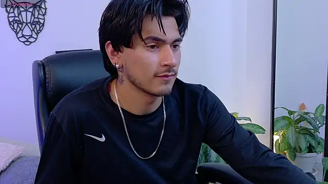 Chat XXX en directo de Elian_savoy