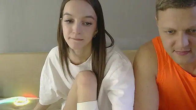 CandySurprise19のライブXXXチャット