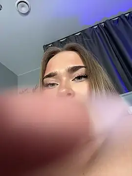 MonicaWestt Chat XXX live