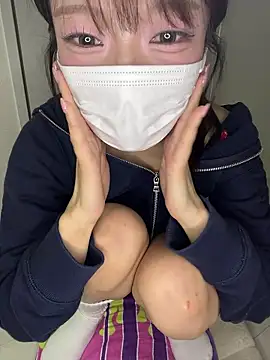 momo-ch-jpnのウェブカメラショー