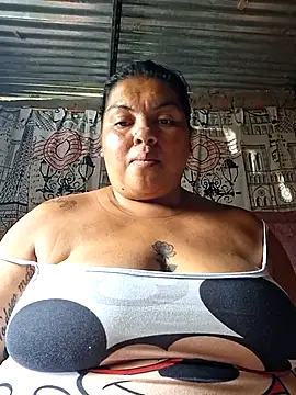 Juli_Powl's Webcam Show