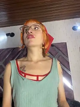 Alice_Hecate: вебкам-шоу