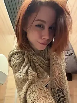 RosieSecret's Live XXX Chat